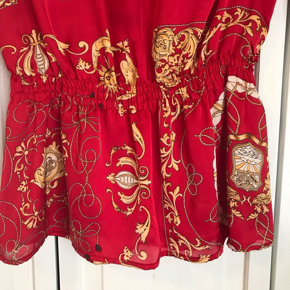 Red tunic - Picture 2 of 3